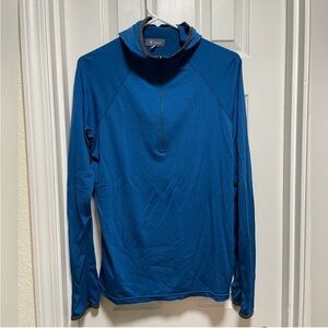 Ibex merino wool hooded 1/4 zip.